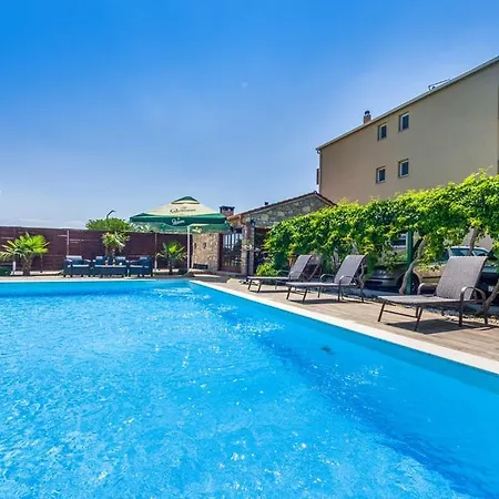 Apartamento Mikulic *