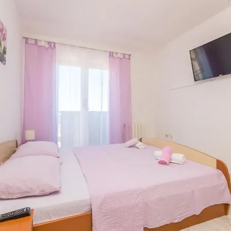 アパート Mikulic *