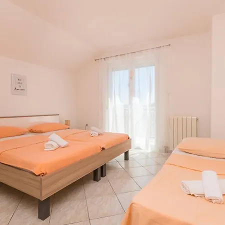 Apartment Mikulic Weißenburg