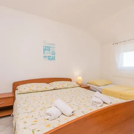 アパート Mikulic