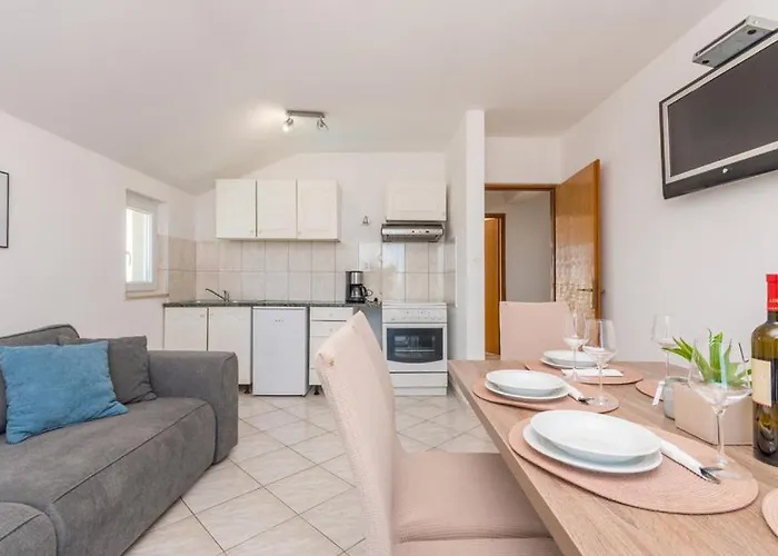 Mikulic Apartment